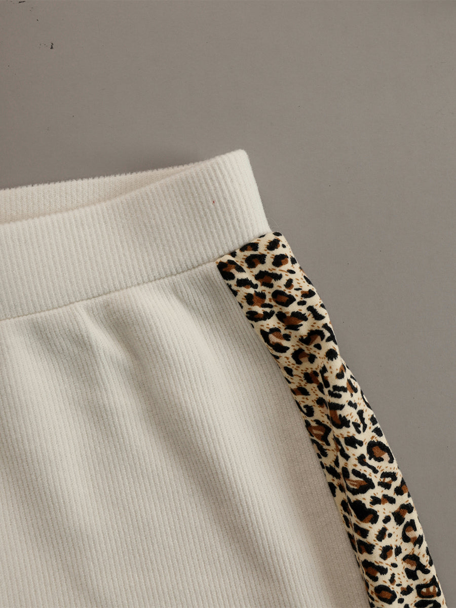 Liesa - Ensemble mit shorts elegant sportlich aus Strick Leopardenmuster mit Kragen