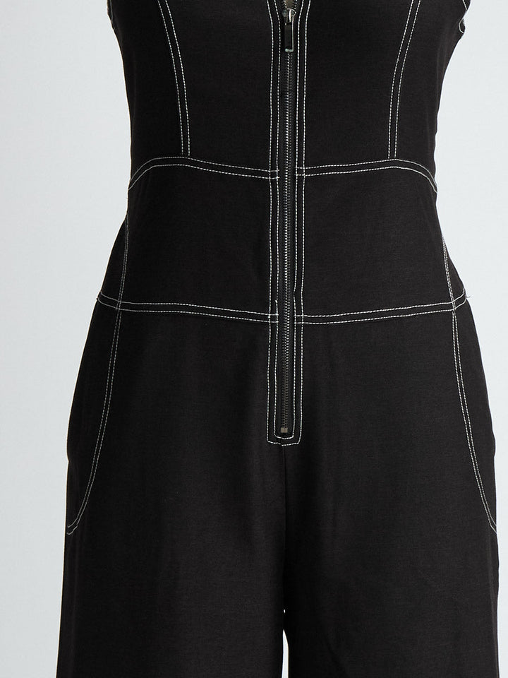 Tilda - Overall elegant für den Alltag aus Jeansstoff mit Reißverschluss und V-Ausschnitt und ärmellosem Schnitt