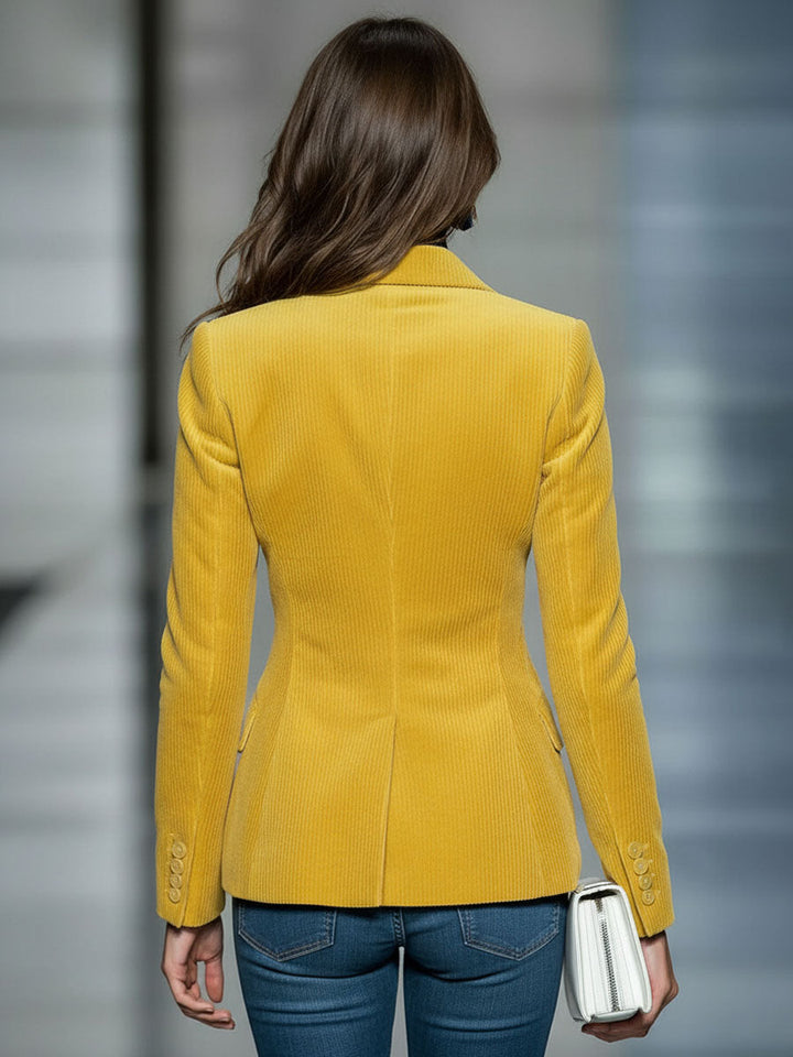 Mara - Jacke Retro für besondere Abende aus Samt mit V-Ausschnitt und Knöpfen mit Linie feminin