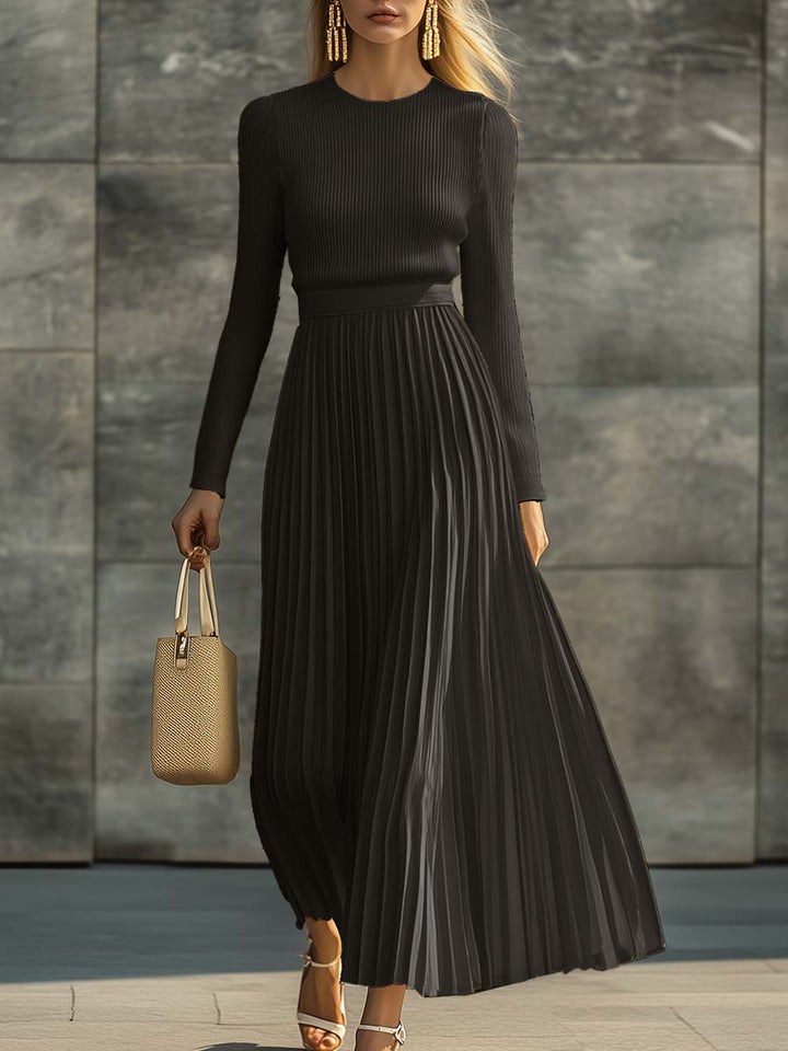 Doris - Elegantes Maxikleid lässig aus Strick plissiert