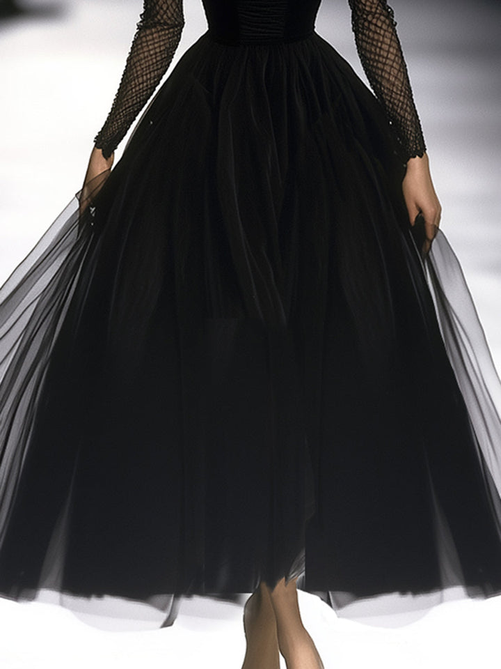 Lara - Maxikleid Retro für besondere Abende aus durchbrochenem Stoff mit Kragen und Einsätze durchbrochene Details
