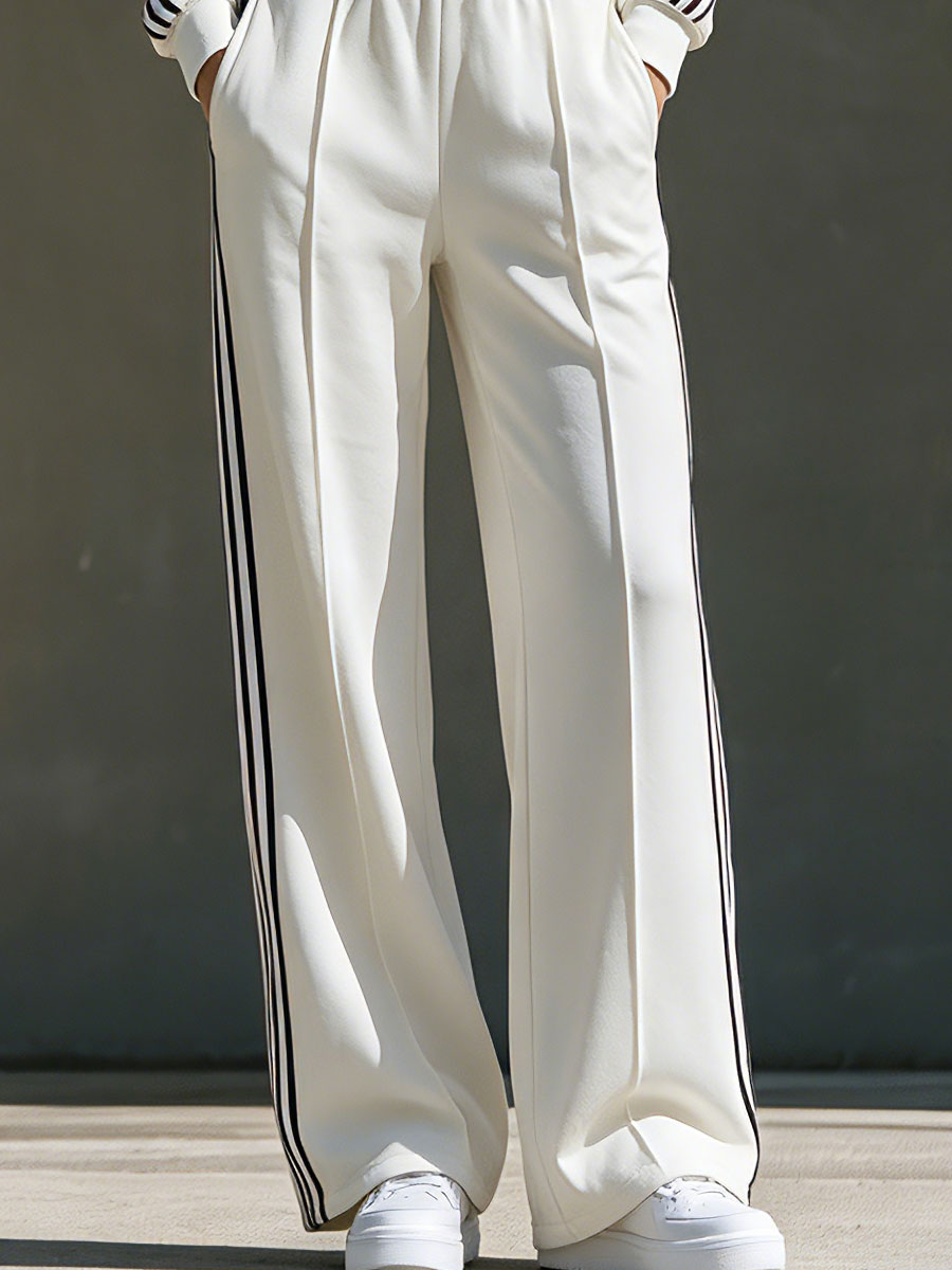 Liesa - Sportliches Hosen-Ensemble im Retro-Stil aus technischem Gewebe im Farbblock-Design schulterfrei