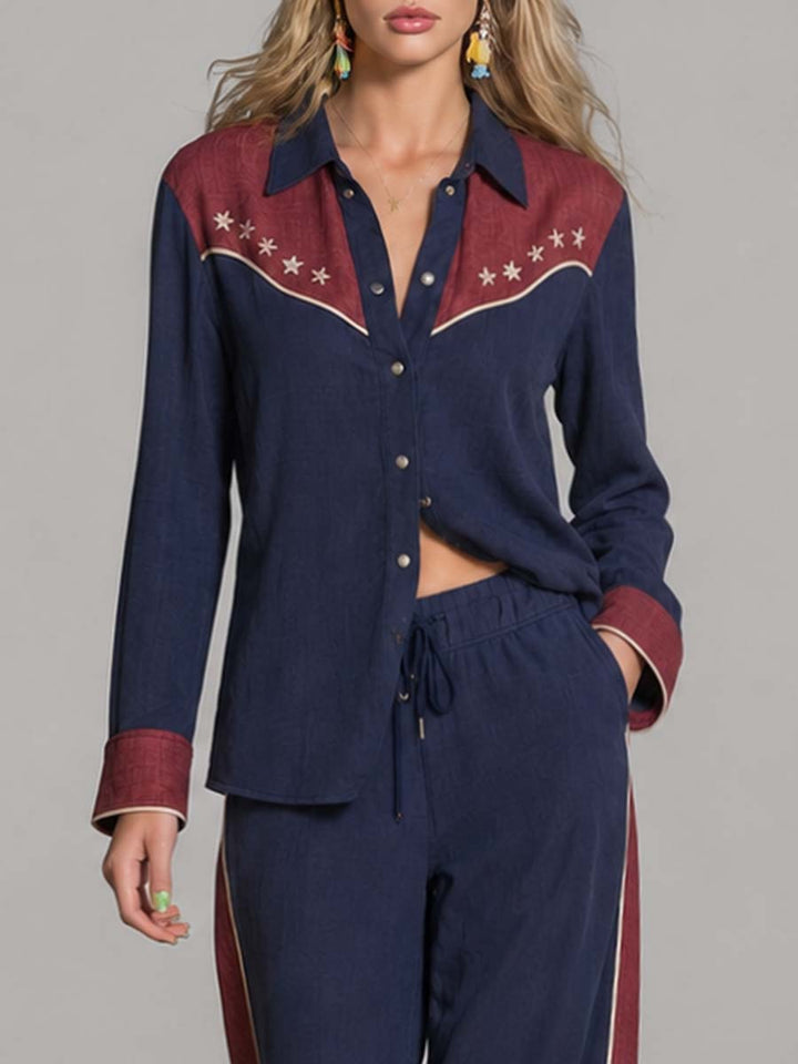 Gerda - Hosen-Ensemble Western im Retro-Stil aus Leinen mit Sternen und Kragen und V-Ausschnitt bestickt