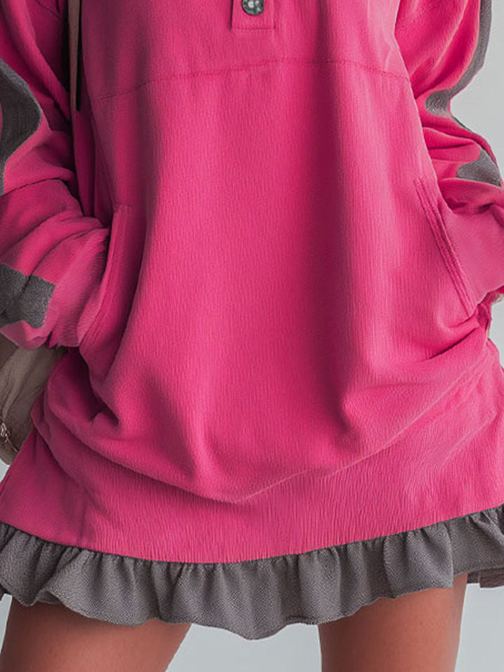 Marla - Sportliches Minikleid aus technischem Gewebe im Farbblock-Design mit Reißverschluss und Volants