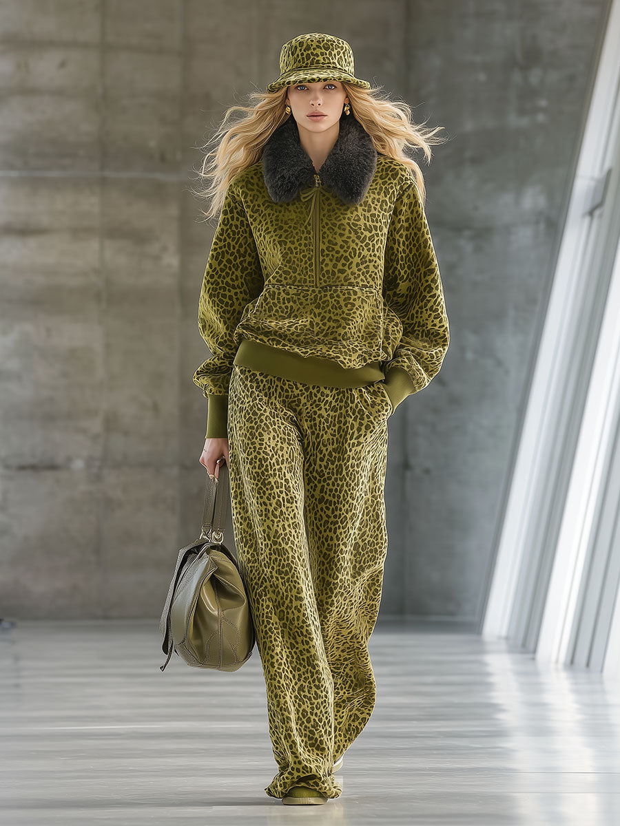 Liya - Sportliches Hosen-Ensemble aus Samt Leopardenmuster mit Kragen und V-Ausschnitt