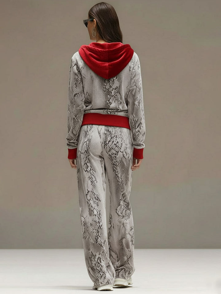 Andrea - Lässiges Hosen-Ensemble Retro aus Samt im Farbblock-Design mit V-Ausschnitt und Kapuze