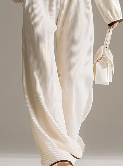 Jasmin - Elegantes Hosen-Ensemble für den Alltag aus Strick gestreift und schulterfrei und ärmellos
