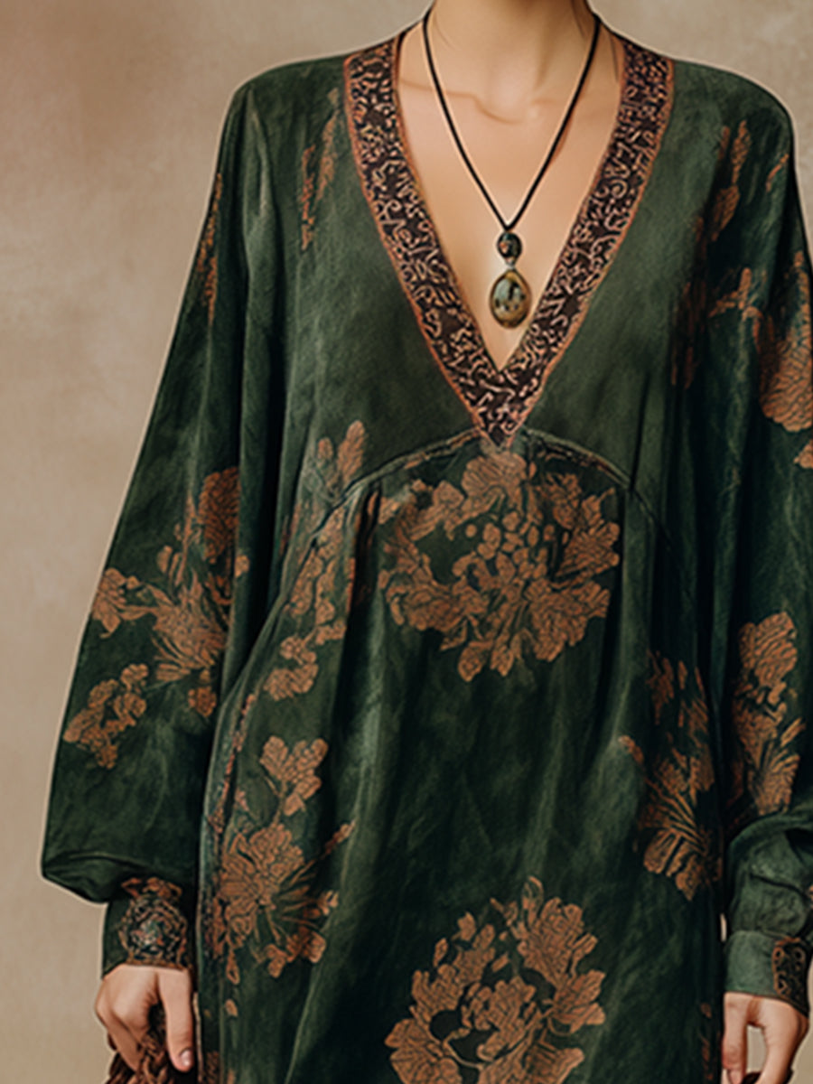 Martina - Maxikleid Retro für den Alltag aus Kunstwildleder Blumenmuster mit Fransen und V-Ausschnitt