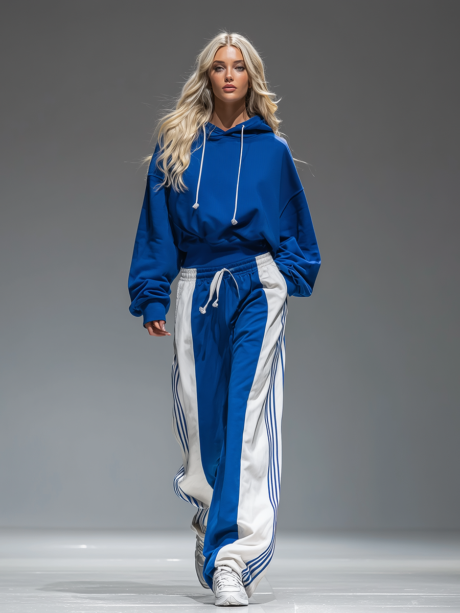 Hedi - Sportliches Hosen-Ensemble im Retro-Stil aus technischem Gewebe gestreift mit Kapuze