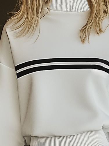 Mechthild - Sportliches Minikleid aus technischem Gewebe gestreift mit Kragen