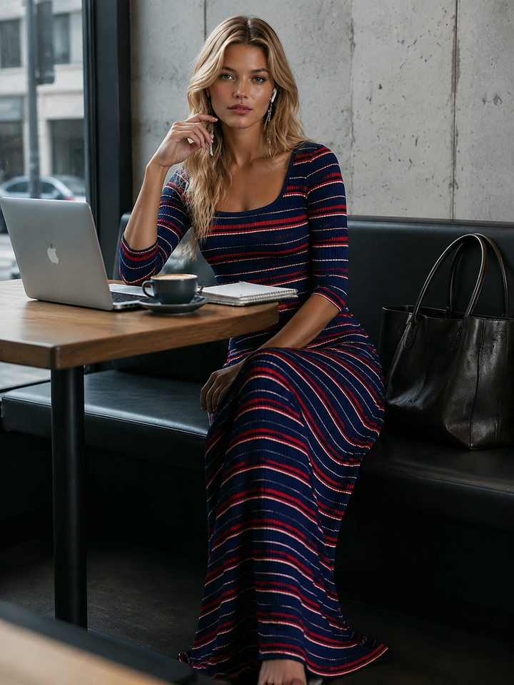 Hilda - Maxikleid Retro Boho aus Strick gestreift mit Kragen