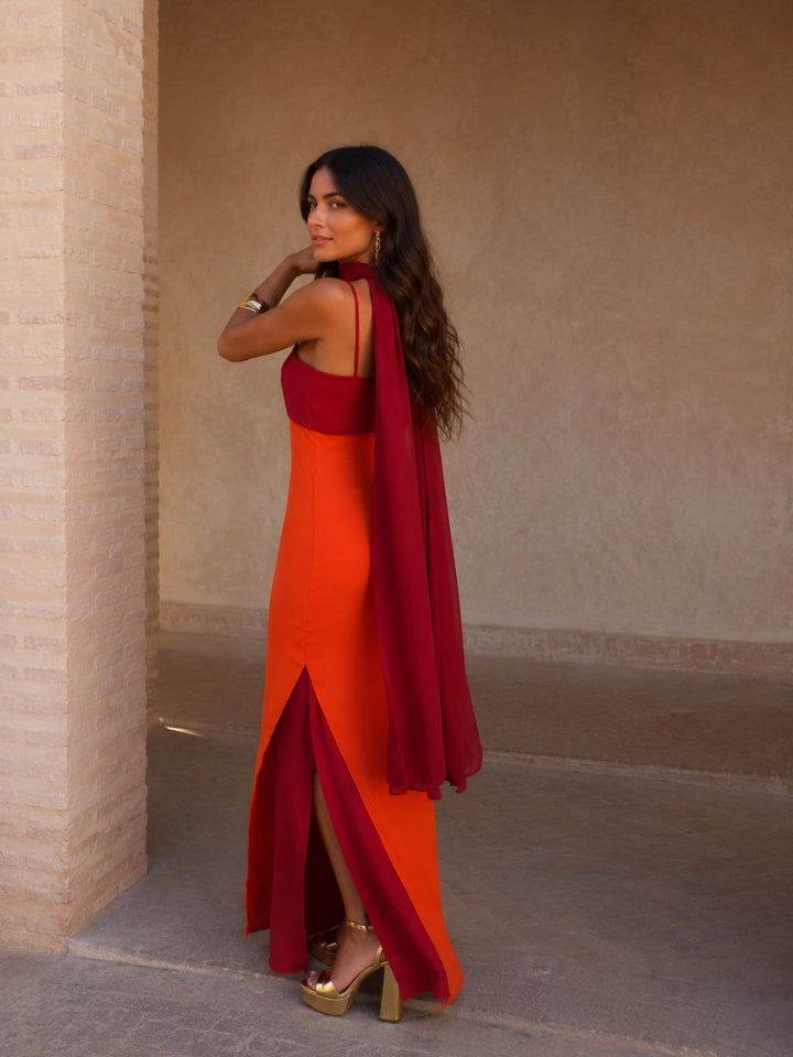 Greta - Bicolor Maxikleid mit drapierter Silhouette