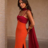 Greta - Bicolor Maxikleid mit drapierter Silhouette