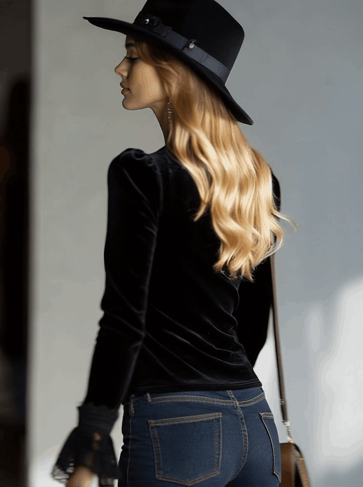 Ute - Bluse elegant im Retro-Stil aus Samt mit Kragen und Einsätze aus Spitze
