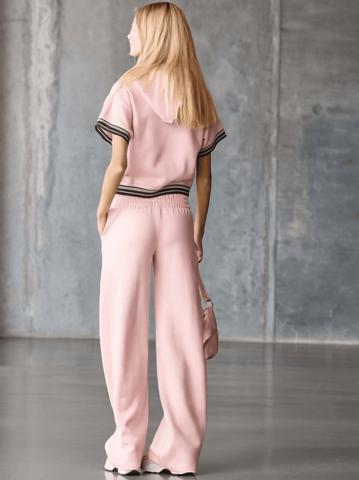 Maura - Ensemble mit shorts elegant sportlich aus technischem Gewebe gestreift mit Reißverschluss und Kapuze