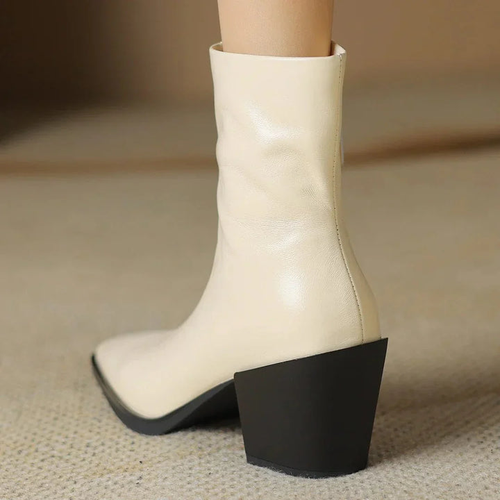 Anika - Stiefeletten Western mit Reißverschluss und Absatz mit Auftritt markant