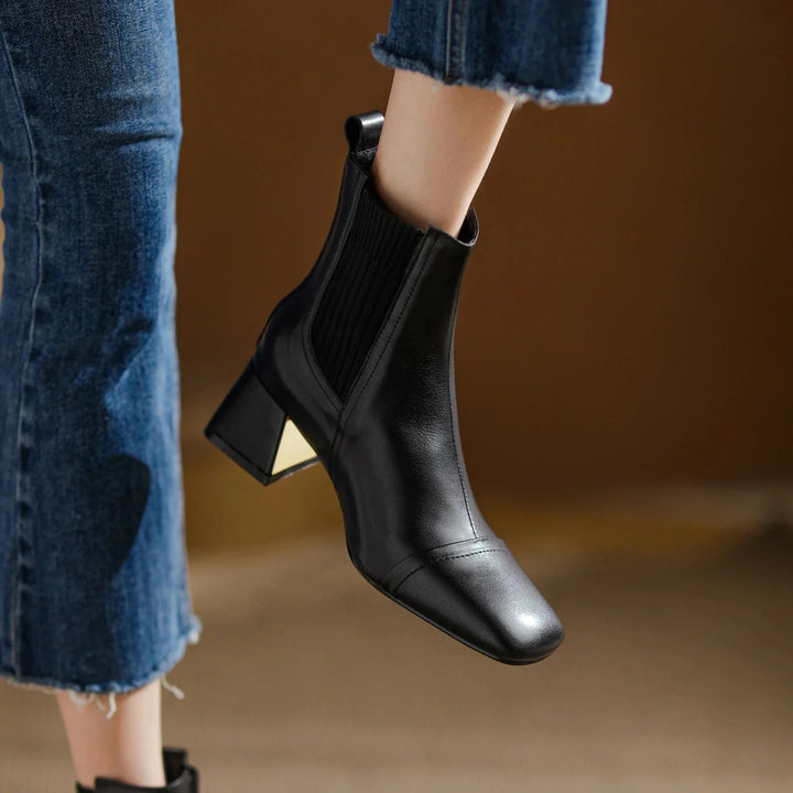 Isabel - Stiefeletten Western mit Absatz und Linie streckend