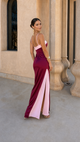 Mathilda - Satiniertes Maxikleid mit Wickelausschnitt