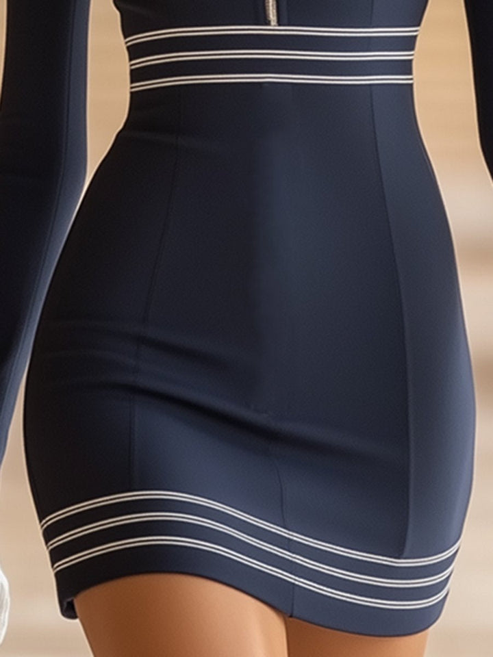 Antje - Minikleid lässig sportlich aus technischem Gewebe gestreift mit Reißverschluss