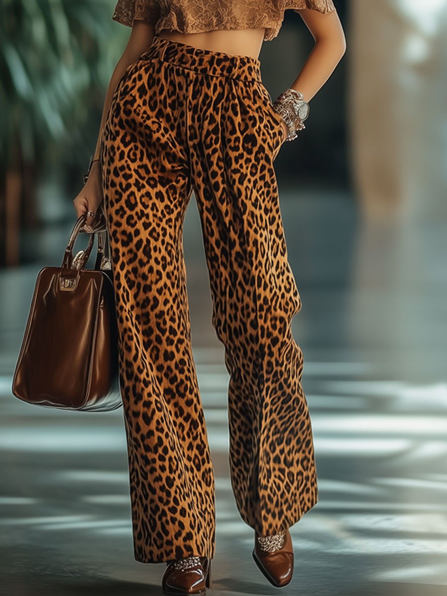 Jette - Hose lässig Retro aus Samt Leopardenmuster mit Taschen