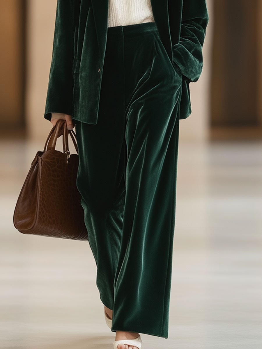 Nieke - Hose lässig Retro aus Samt mit Taschen mit Linie feminin