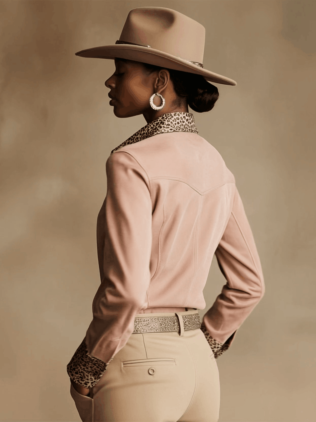 Natalie - Bluse Western im Retro-Stil aus Kunstwildleder Leopardenmuster mit V-Ausschnitt