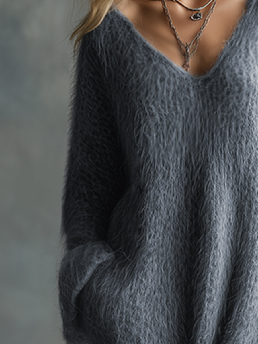 Yara - Maxikleid aus Strick mit V-Ausschnitt