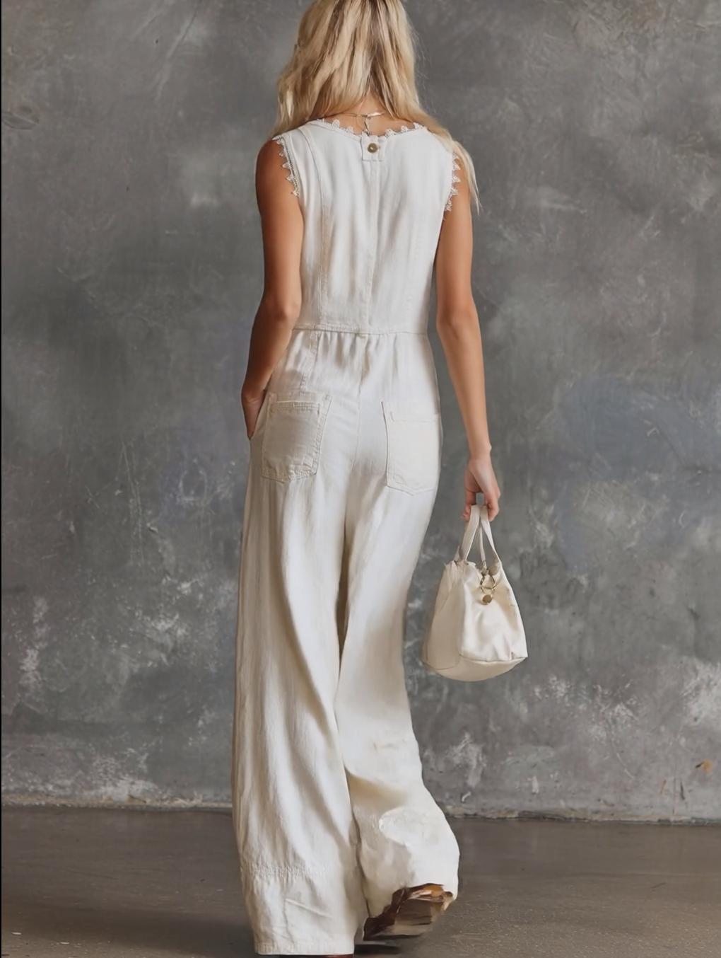 Mayla - Overall elegant im Retro-Stil aus Leinen mit V-Ausschnitt und Knöpfen ärmellos